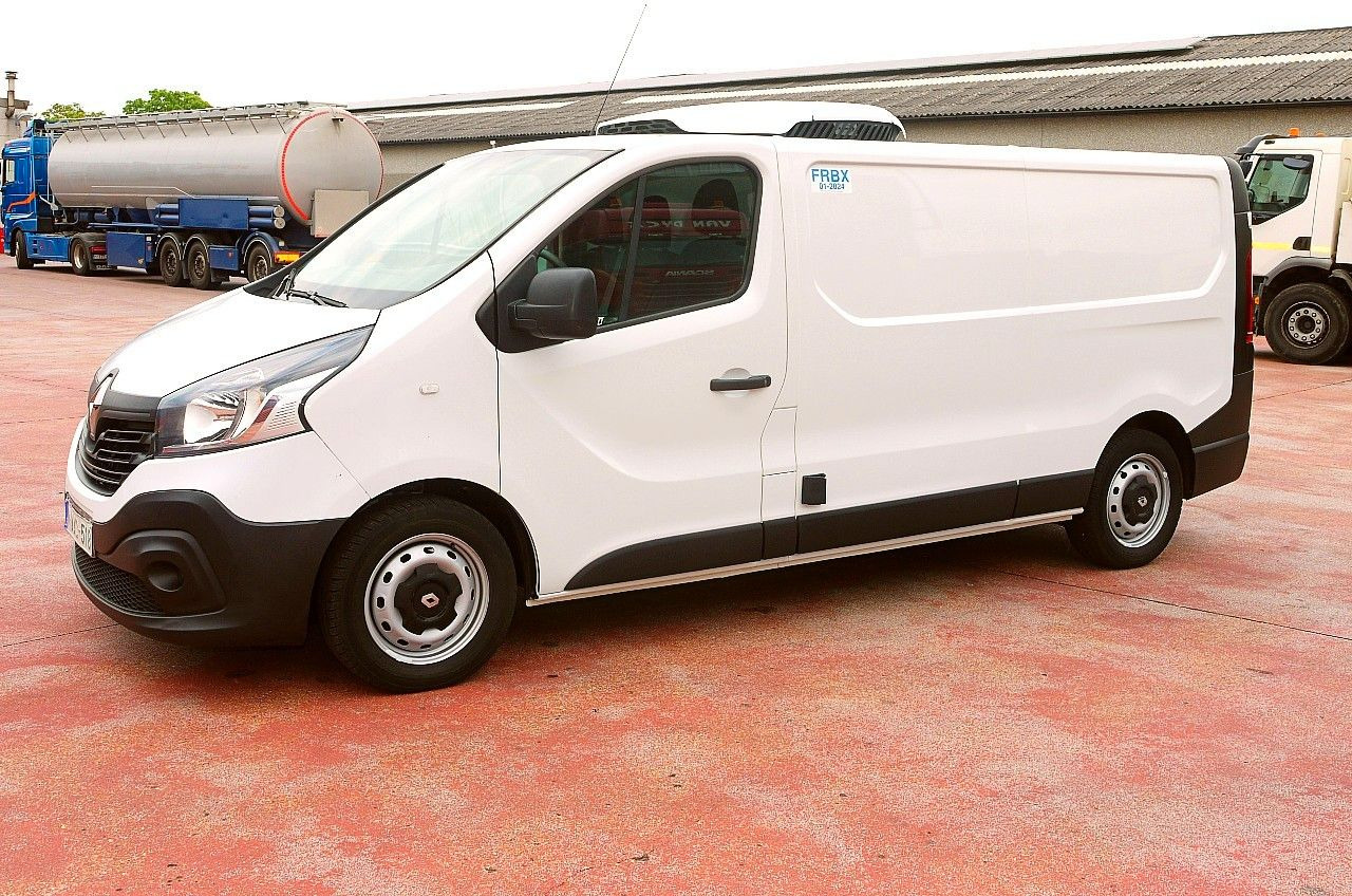 Renault TRAFIC L KUHLKASTENWAGEN CARRIER XARIOS 200 -20c - Van berpendingin: gambar 4 Renault TRAFIC L KUHLKASTENWAGEN CARRIER XARIOS 200 -20c - Van berpendingin: gambar 4