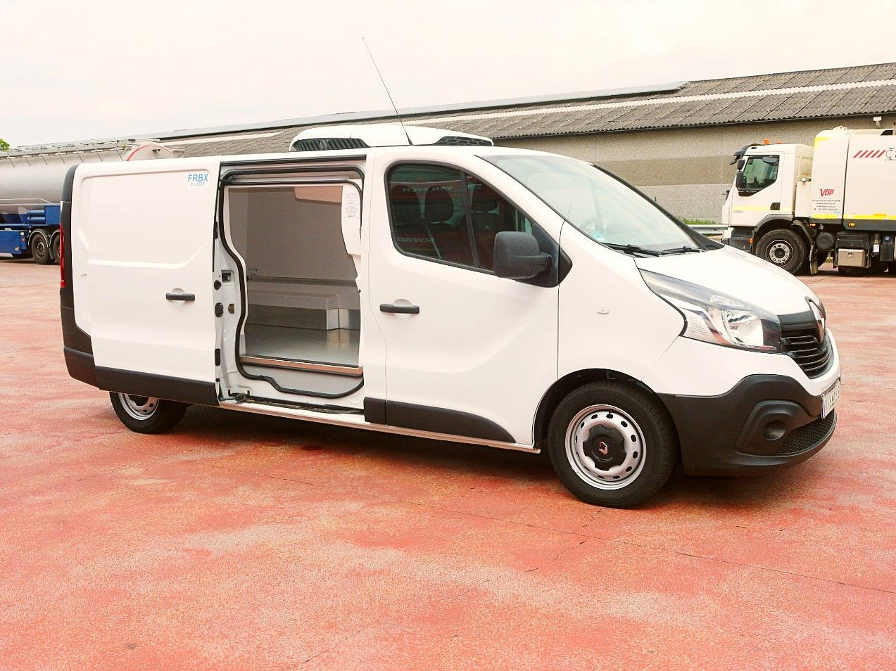 Renault TRAFIC L KUHLKASTENWAGEN CARRIER XARIOS 200 -20c - Van berpendingin: gambar 3 Renault TRAFIC L KUHLKASTENWAGEN CARRIER XARIOS 200 -20c - Van berpendingin: gambar 3