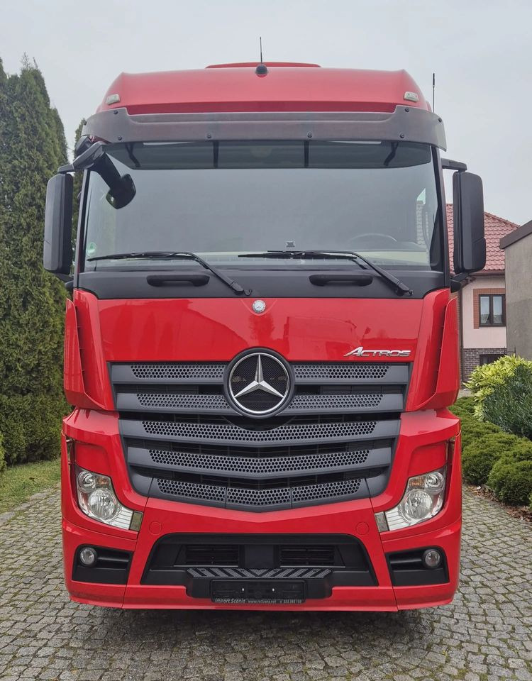 Mercedes-Benz 1845 - Tractor head: gambar 2 Mercedes-Benz 1845 - Tractor head: gambar 2