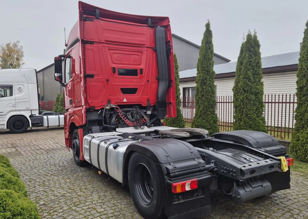 Mercedes-Benz 1845 - Tractor head: gambar 4 Mercedes-Benz 1845 - Tractor head: gambar 4