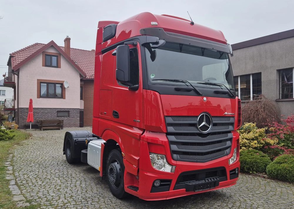 Mercedes-Benz 1845 - Tractor head: gambar 3 Mercedes-Benz 1845 - Tractor head: gambar 3