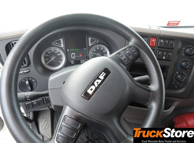 DAF LF 290 LBW 2.5T. - Truk dengan terpal samping: gambar 2 DAF LF 290 LBW 2.5T. - Truk dengan terpal samping: gambar 2