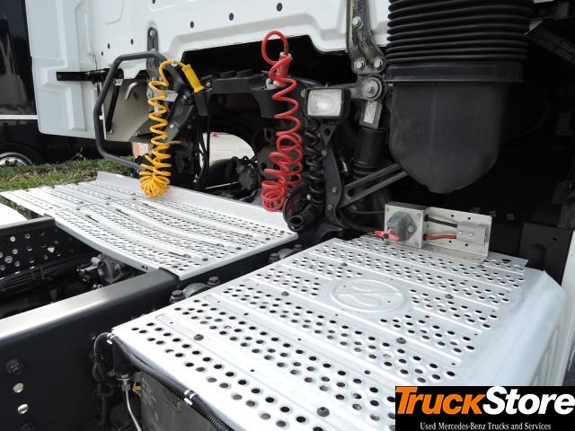 Mercedes-Benz Actros 1843 LS - Tractor head: gambar 2 Mercedes-Benz Actros 1843 LS - Tractor head: gambar 2