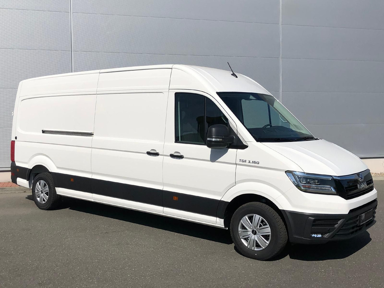 MAN TGE 3.160 Kasten L4H3 LED HECK AUTOM AHK TEMP - Van panel: gambar 2 MAN TGE 3.160 Kasten L4H3 LED HECK AUTOM AHK TEMP - Van panel: gambar 2