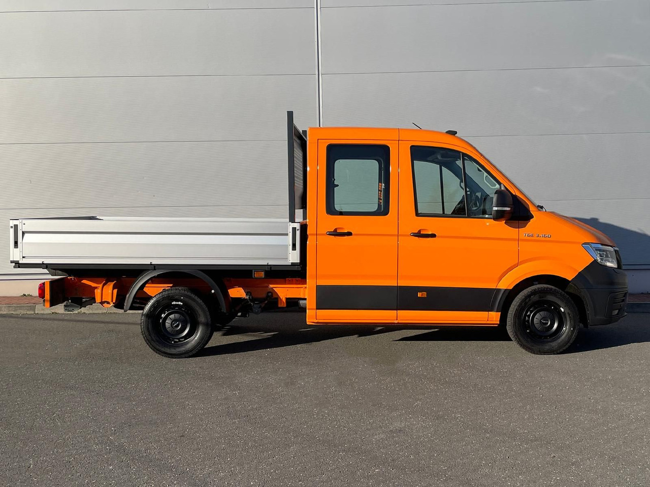 MAN TGE 3.160 Pritsche DOKA MR HECK AHK 3.5t ACC NAV - Van flatbed, Van kombi: gambar 5 MAN TGE 3.160 Pritsche DOKA MR HECK AHK 3.5t ACC NAV - Van flatbed, Van kombi: gambar 5
