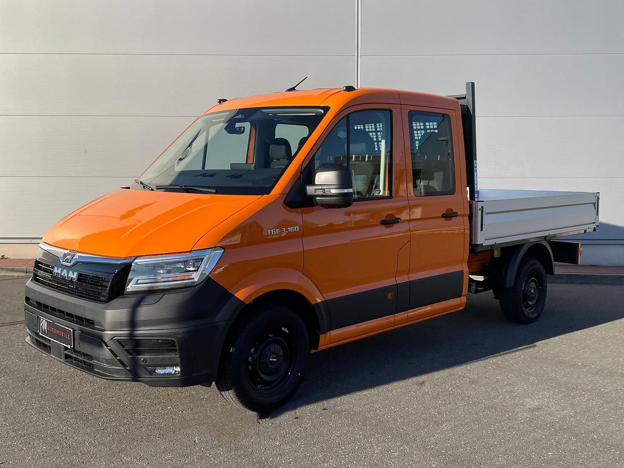 MAN TGE 3.160 Pritsche DOKA MR HECK AHK 3.5t ACC NAV - Van flatbed, Van kombi: gambar 1 MAN TGE 3.160 Pritsche DOKA MR HECK AHK 3.5t ACC NAV - Van flatbed, Van kombi: gambar 1