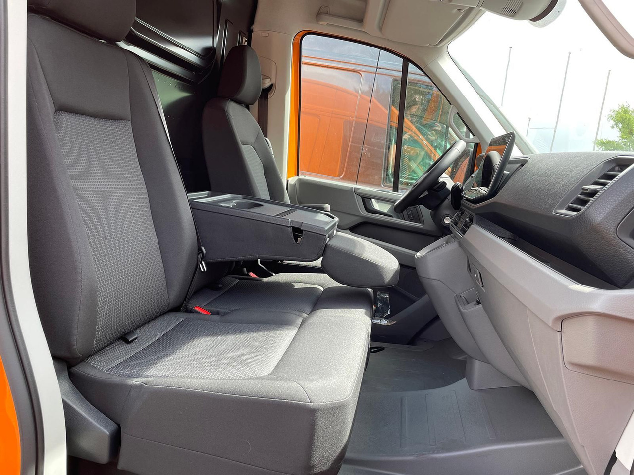 Mobil MAN TGE 3.180 L3H3 Kasten STANDHZ ACC NAVI KAMERA: gambar 28