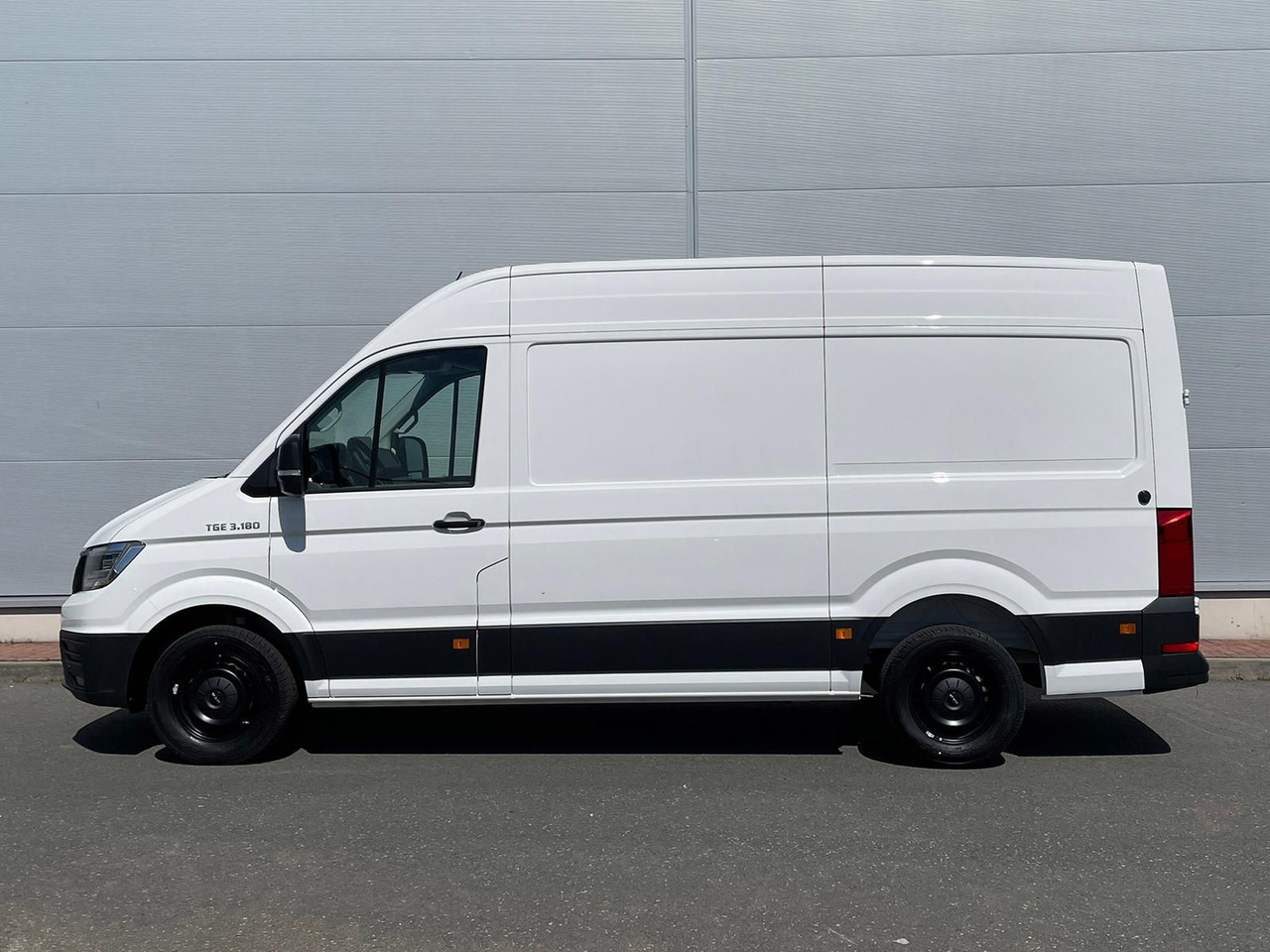 Van panel MAN TGE 3.180 L3H3 Kasten STANDHZ ACC NAVI KAMERA: gambar 6 Van panel MAN TGE 3.180 L3H3 Kasten STANDHZ ACC NAVI KAMERA: gambar 6