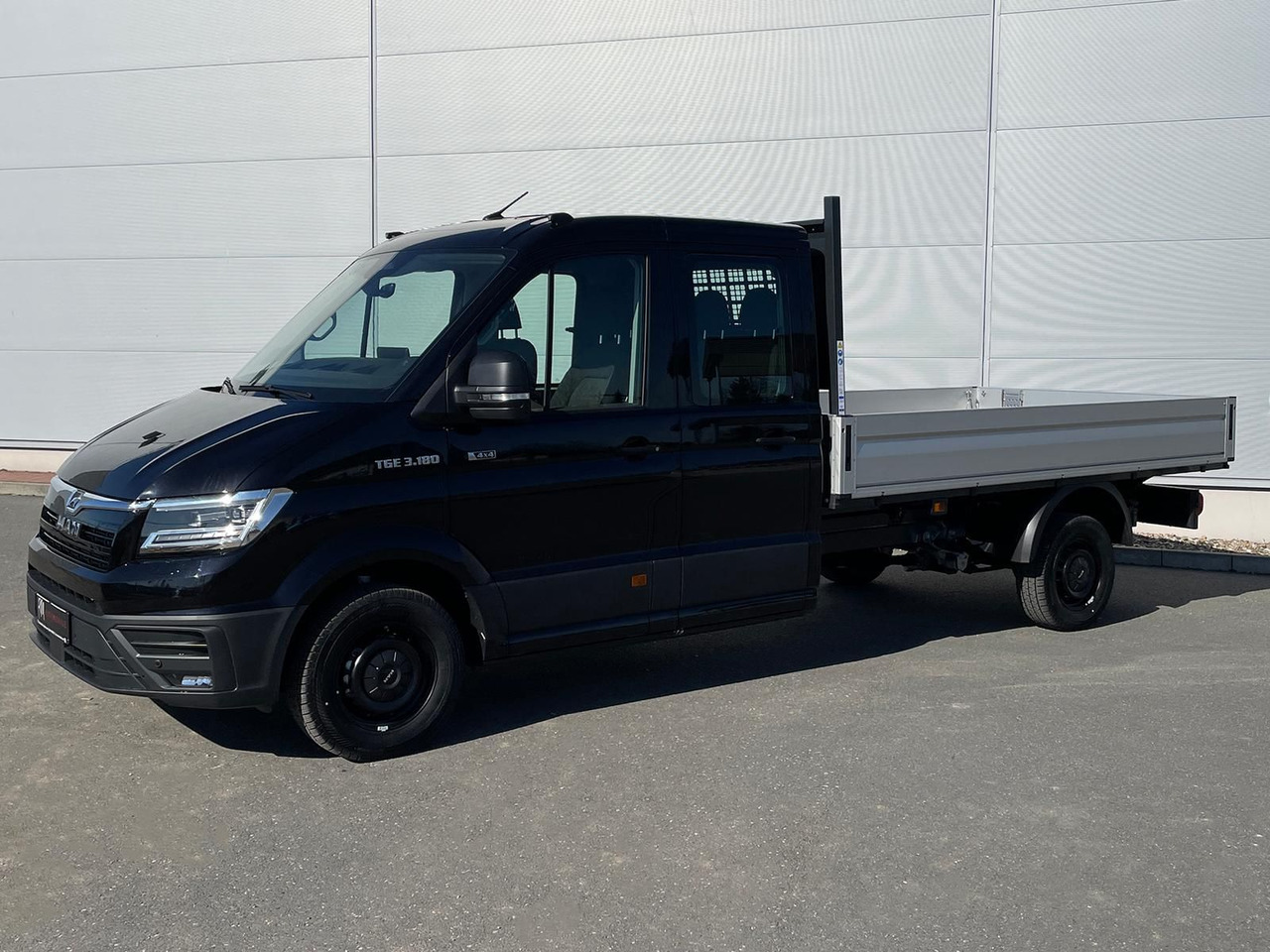 MAN TGE 3.180 Pritsche DOKA LR 4x4 ACC LED DIFF-SPER - Van kombi: gambar 1 MAN TGE 3.180 Pritsche DOKA LR 4x4 ACC LED DIFF-SPER - Van kombi: gambar 1