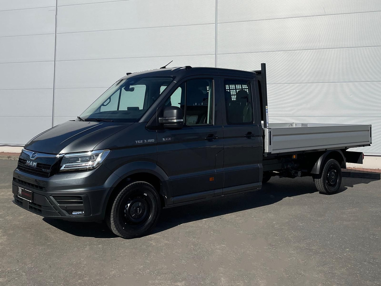 MAN TGE 3.180 Pritsche DOKA LR 4x4 ACC LED DIFF-SPER - Van flatbed, Van kombi: gambar 1 MAN TGE 3.180 Pritsche DOKA LR 4x4 ACC LED DIFF-SPER - Van flatbed, Van kombi: gambar 1