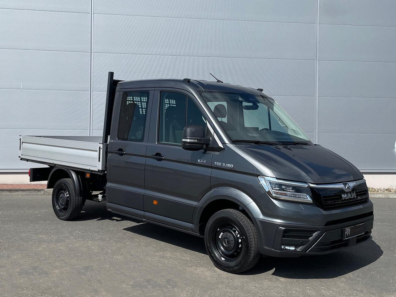 MAN TGE 3.180 Pritsche DOKA MR 4x4 ACC LED DIFF-SPER - Van flatbed, Van kombi: gambar 2 MAN TGE 3.180 Pritsche DOKA MR 4x4 ACC LED DIFF-SPER - Van flatbed, Van kombi: gambar 2
