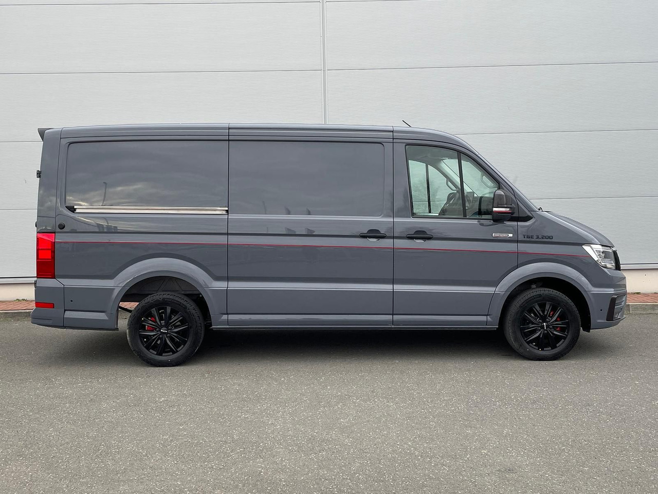 MAN TGE 3.200 L3H2 Kasten 4x4 Individual S ACC STHZ - Van panel: gambar 5 MAN TGE 3.200 L3H2 Kasten 4x4 Individual S ACC STHZ - Van panel: gambar 5