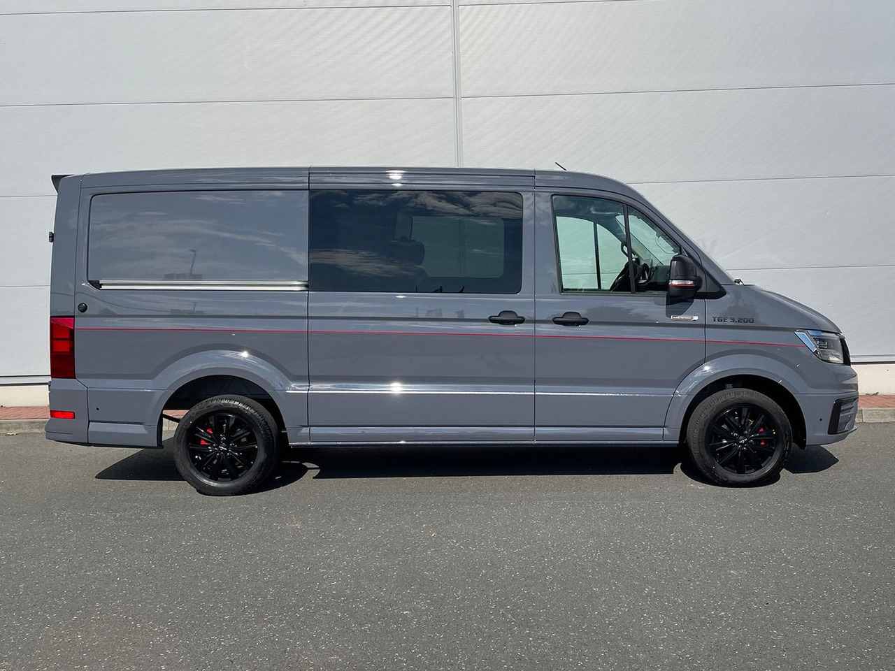 MAN TGE 3.200 L3H2 MIXTO 4x4 Individual S ACC STANDH - Mobil: gambar 5 MAN TGE 3.200 L3H2 MIXTO 4x4 Individual S ACC STANDH - Mobil: gambar 5