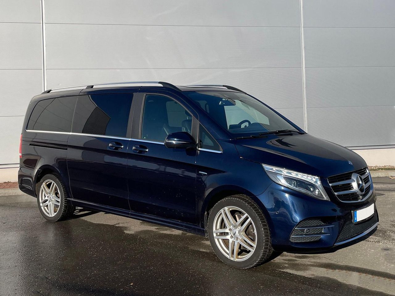 Mercedes-Benz V 250 Avantgarde Edition 4M STANDHZ AHK LEDER - Bus mini, Van penumpang: gambar 2 Mercedes-Benz V 250 Avantgarde Edition 4M STANDHZ AHK LEDER - Bus mini, Van penumpang: gambar 2