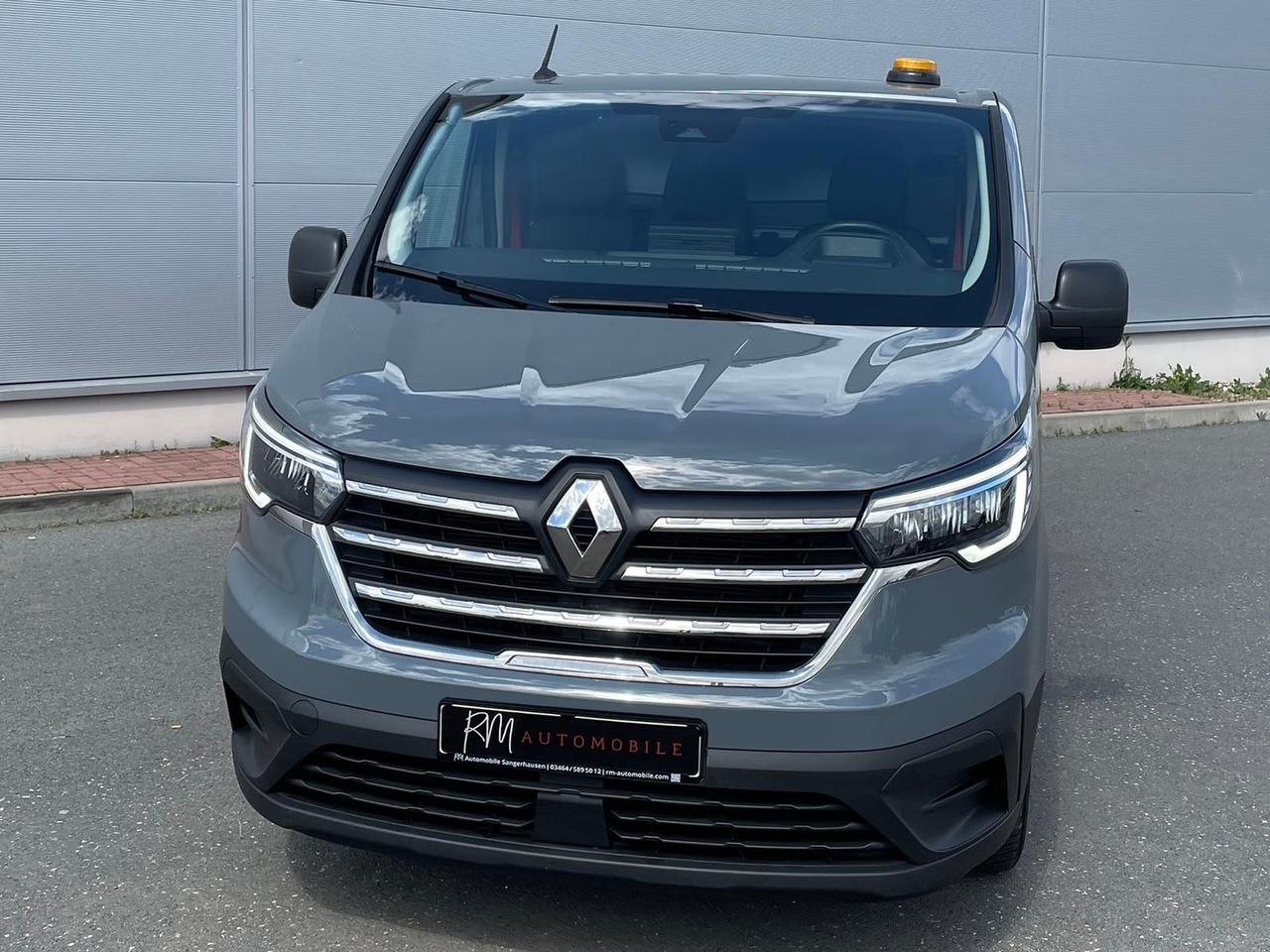Renault Trafic Kasten RED EDITION L1H1 AHK LED DAB MFL - Van penumpang: gambar 4 Renault Trafic Kasten RED EDITION L1H1 AHK LED DAB MFL - Van penumpang: gambar 4