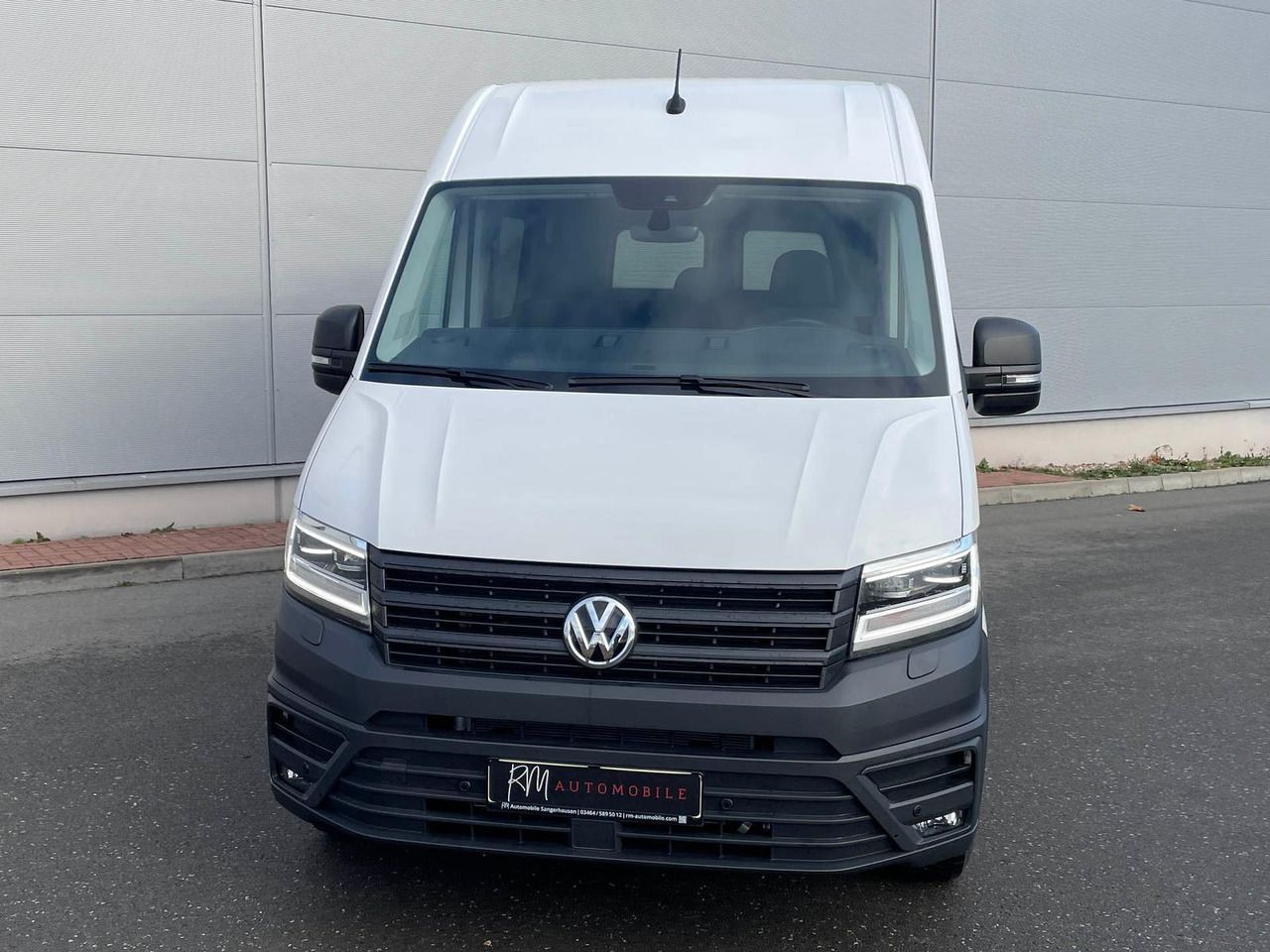 Volkswagen Crafter Kasten 35 L3H3 Autom. NAVI SITZHZ ACC - Van penumpang: gambar 3 Volkswagen Crafter Kasten 35 L3H3 Autom. NAVI SITZHZ ACC - Van penumpang: gambar 3