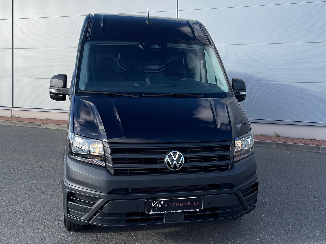 Volkswagen Crafter Kasten 35 L4H3 NAV SITZHZ AHK DAB KAMERA - Van penumpang: gambar 4 Volkswagen Crafter Kasten 35 L4H3 NAV SITZHZ AHK DAB KAMERA - Van penumpang: gambar 4