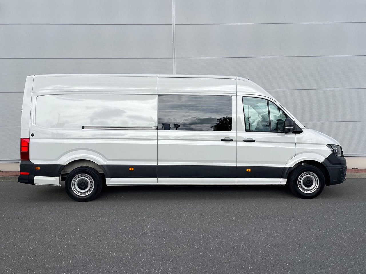 Volkswagen Crafter MIXTO 35 L4H3 KAMERA KLIMA SITZHZ DAB - Van penumpang: gambar 5 Volkswagen Crafter MIXTO 35 L4H3 KAMERA KLIMA SITZHZ DAB - Van penumpang: gambar 5
