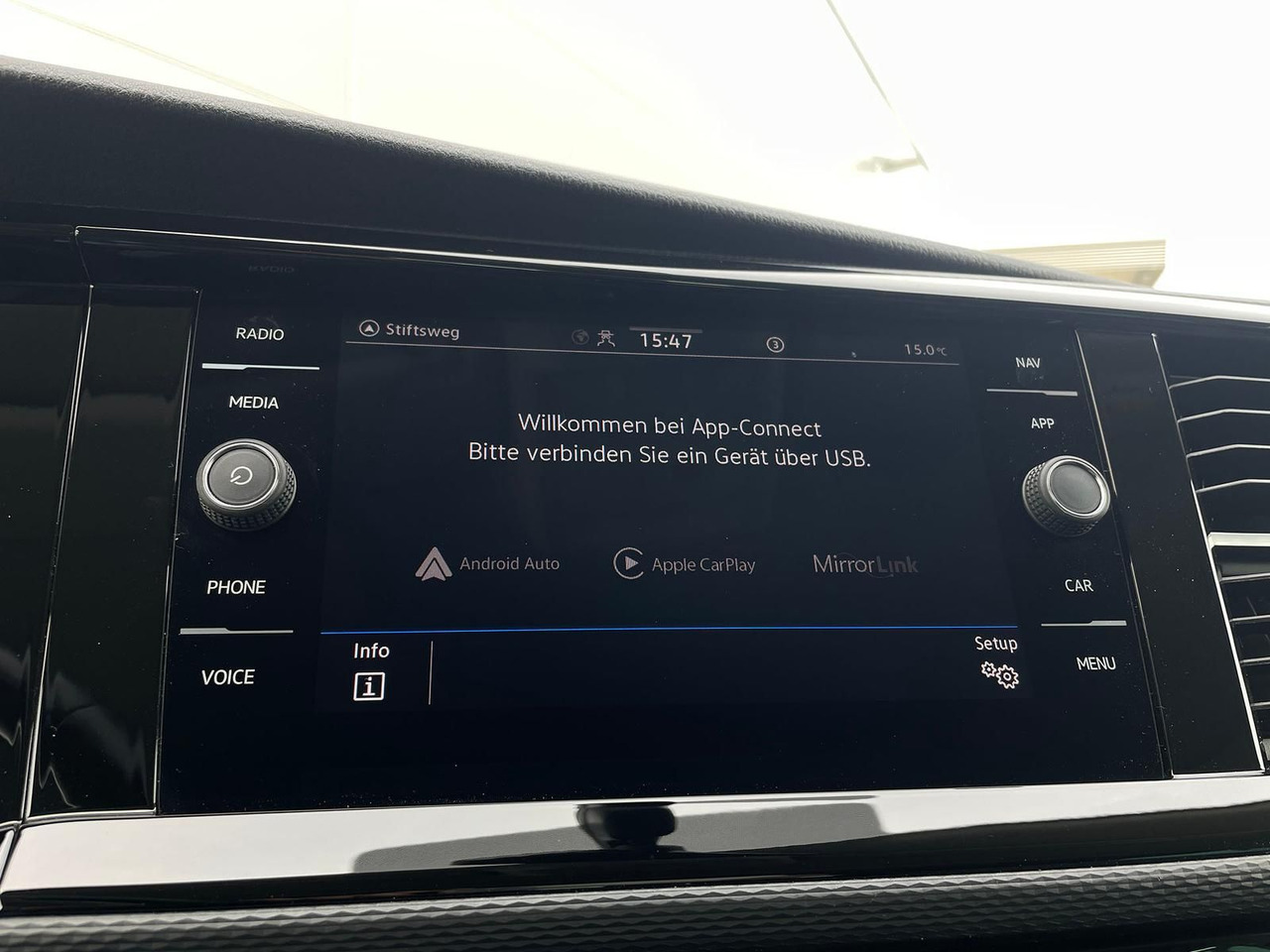 Van penumpang Volkswagen T6.1 Caravelle Highline STANDHZ NAVI LEDER PDC: gambar 21