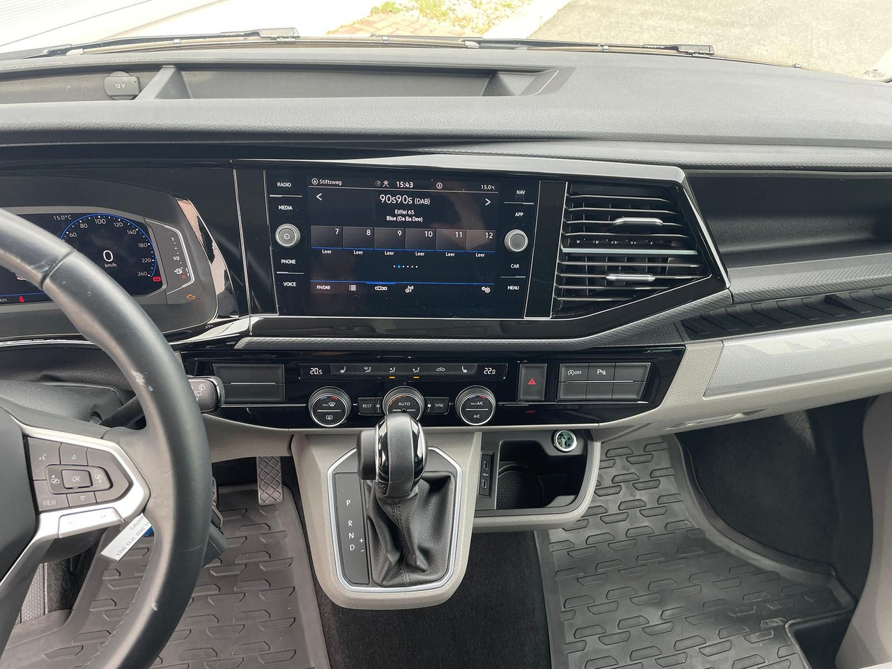 Van penumpang Volkswagen T6.1 Caravelle Highline STANDHZ NAVI LEDER PDC: gambar 13