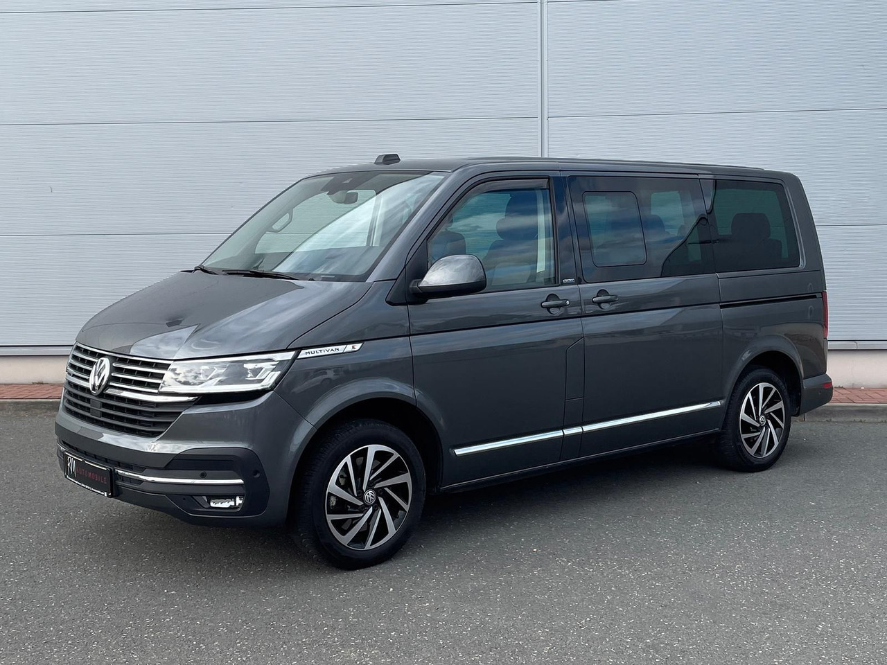 Volkswagen T6.1 Multivan Comfortline 4M ACC KAMERA SITZHZ - Van penumpang: gambar 1 Volkswagen T6.1 Multivan Comfortline 4M ACC KAMERA SITZHZ - Van penumpang: gambar 1