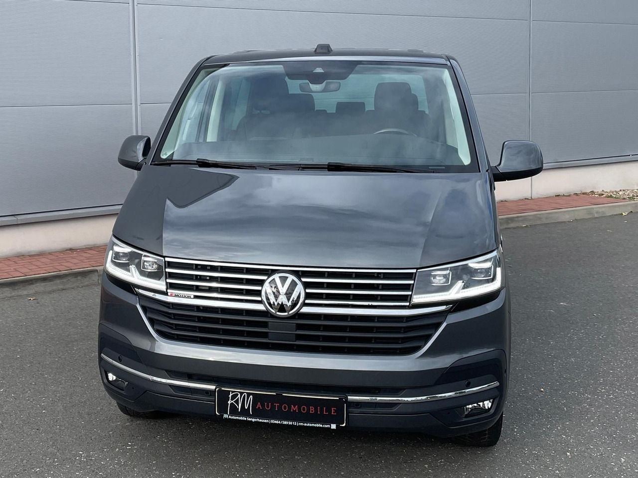 Volkswagen T6.1 Multivan Comfortline 4M ACC KAMERA SITZHZ - Van penumpang: gambar 4 Volkswagen T6.1 Multivan Comfortline 4M ACC KAMERA SITZHZ - Van penumpang: gambar 4