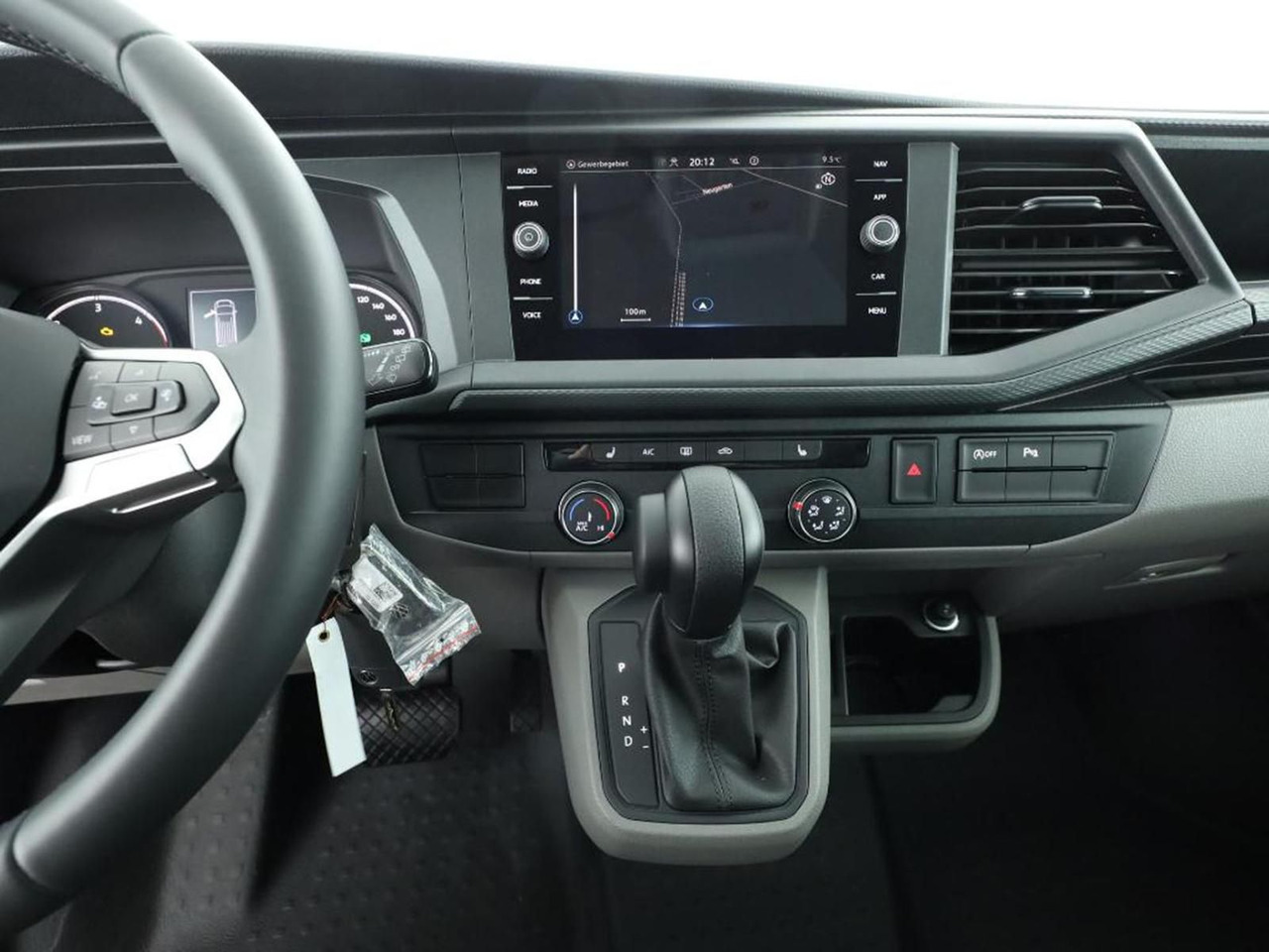 Volkswagen T6.1 Transporter 4MOTION NAVI STANDHZ ACC PDC - Bus mini, Van penumpang: gambar 5 Volkswagen T6.1 Transporter 4MOTION NAVI STANDHZ ACC PDC - Bus mini, Van penumpang: gambar 5