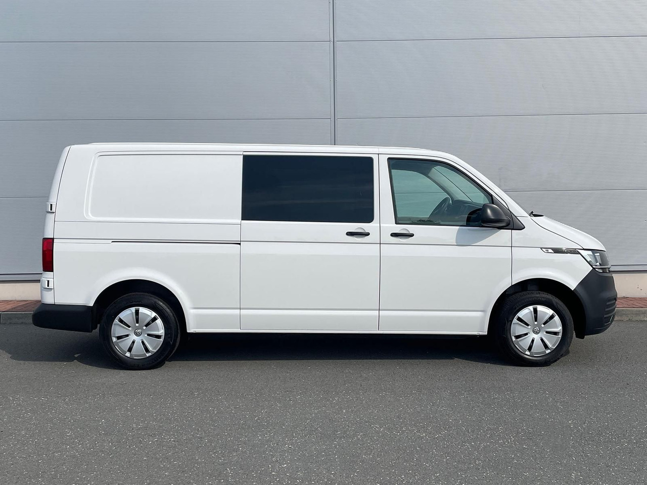 Volkswagen T6.1 Transporter MIXTO LR 2.0 TDI KLIMA PDC - Van panel, Van kombi: gambar 5 Volkswagen T6.1 Transporter MIXTO LR 2.0 TDI KLIMA PDC - Van panel, Van kombi: gambar 5