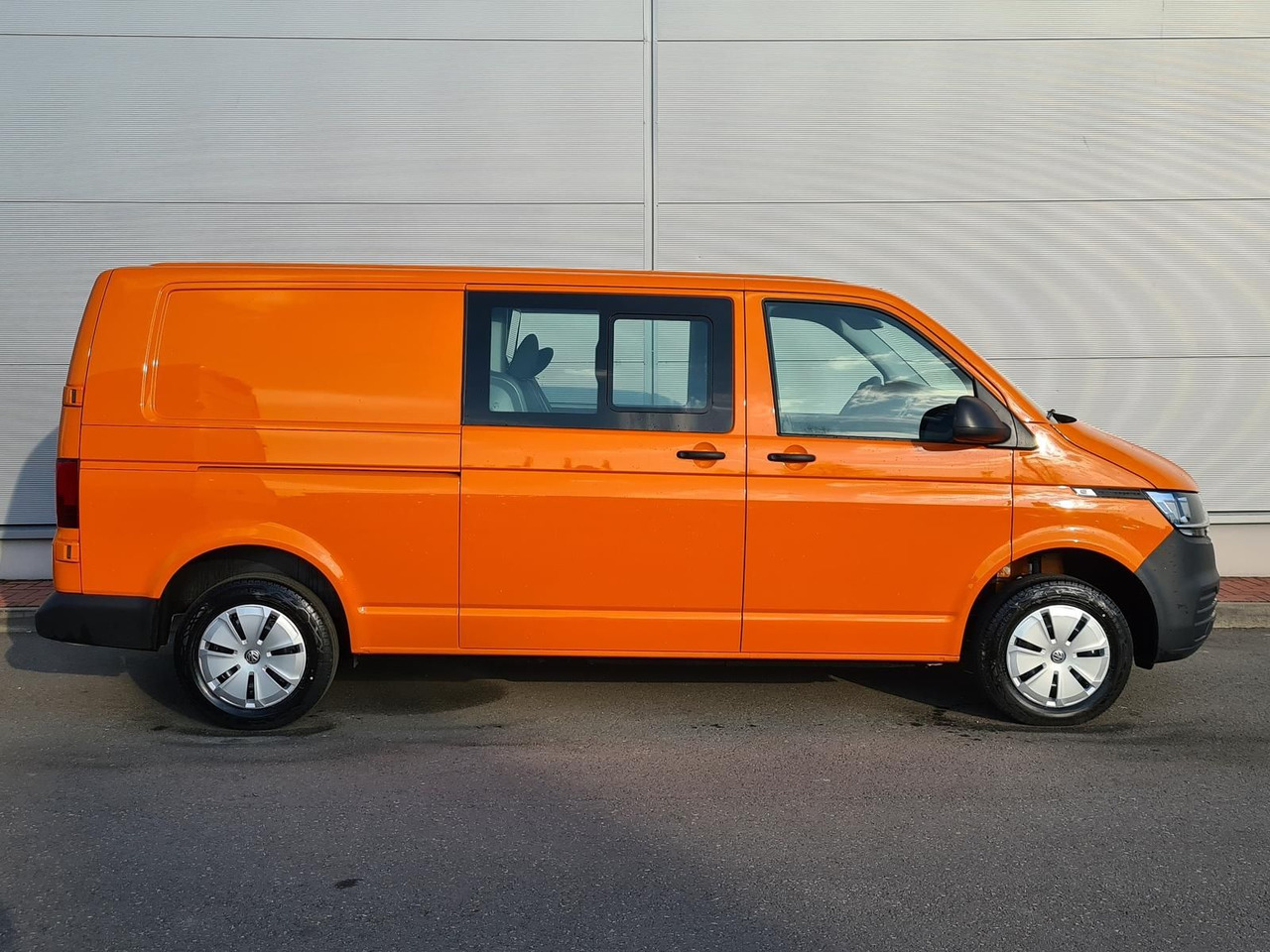 Volkswagen T6.1 Transporter MIXTO lang LED PDC KLIMA SITZH - Van panel, Van kombi: gambar 5 Volkswagen T6.1 Transporter MIXTO lang LED PDC KLIMA SITZH - Van panel, Van kombi: gambar 5