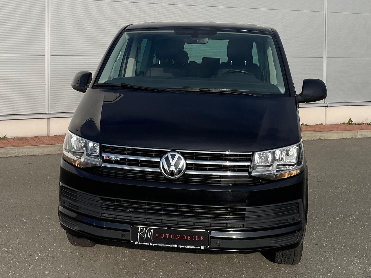 Volkswagen T6 Multivan Comfortline 4M AHK STANDHZ SITZH DAB - Van penumpang: gambar 4 Volkswagen T6 Multivan Comfortline 4M AHK STANDHZ SITZH DAB - Van penumpang: gambar 4