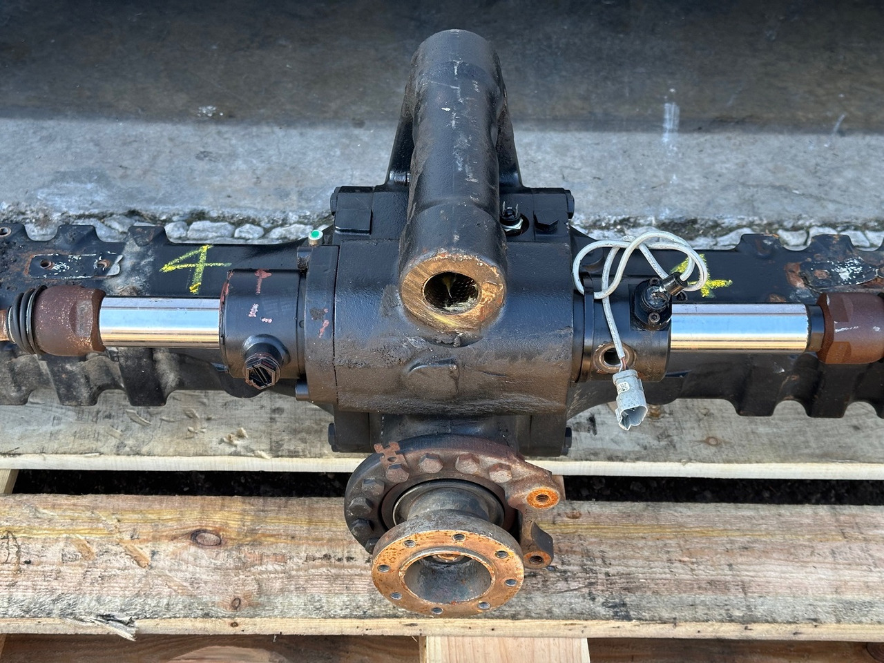 Poros dan bagian untuk Loader konstruksi Dana Spicer Vorderachse-Planetenachse Typ:211/233-004.  Kramer-Nr.1000304468. Ratio:1/13,714  #1000304468.04#: gambar 7