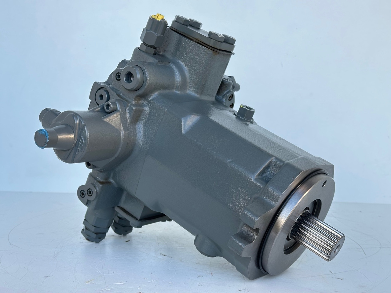 LIEBHERR - LINDE Original Hydromotor Typ:HMF75-02 2560 G 03 mit ID-Nr.10007106. A914 B-LI, A914 LI, A924 B-LI, A924 LI, MG15, MBG12, MG20, MFG10, BG12H #HYX293G00103# - Motor hidrolik untuk Ekskavator roda: gambar 2 LIEBHERR - LINDE Original Hydromotor Typ:HMF75-02 2560 G 03 mit ID-Nr.10007106. A914 B-LI, A914 LI, A924 B-LI, A924 LI, MG15, MBG12, MG20, MFG10, BG12H #HYX293G00103# - Motor hidrolik untuk Ekskavator roda: gambar 2