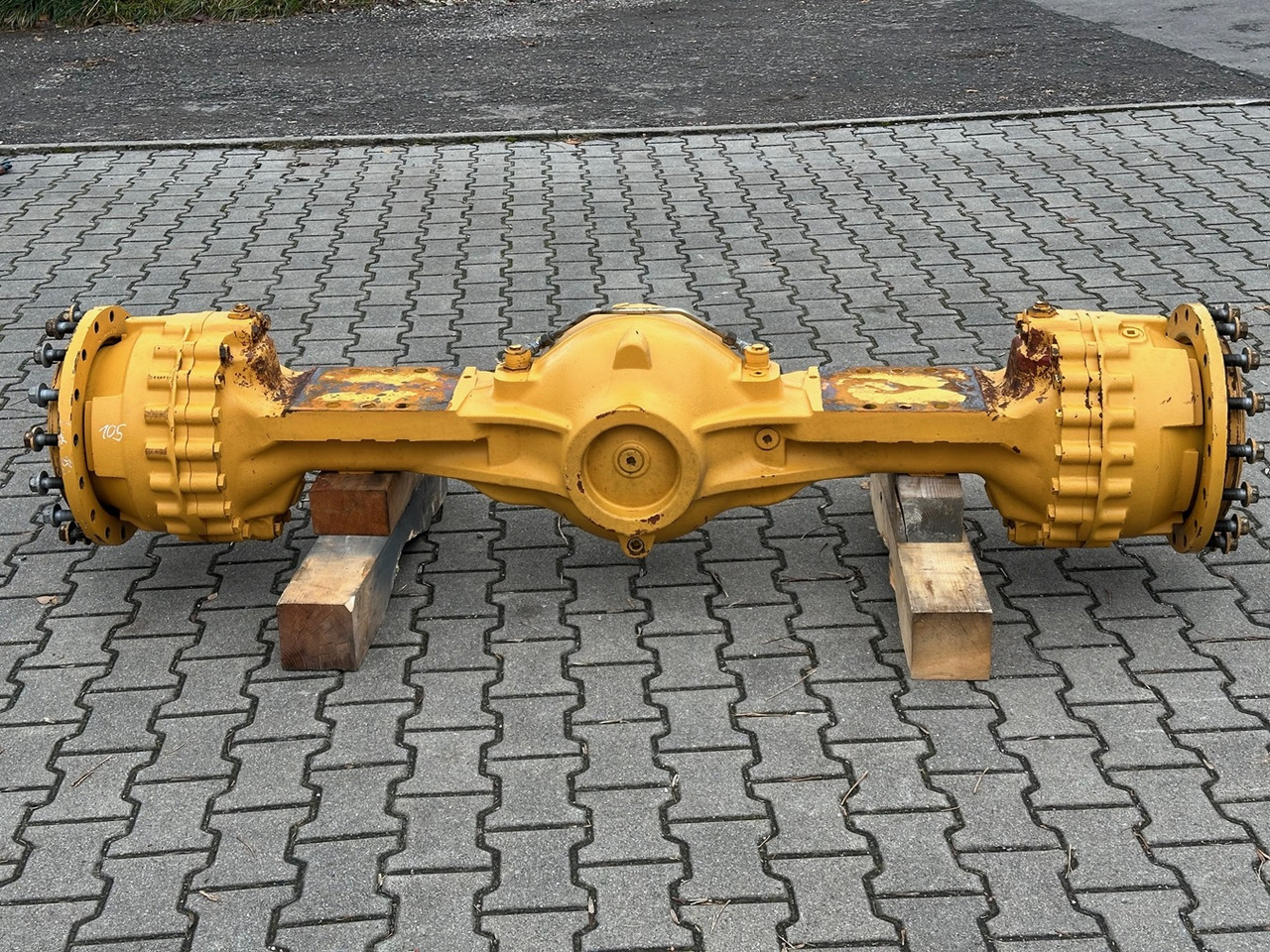 LIEBHERR Liebherr Original Hinterachse-Planetenstarrachse Typ:MT-L3085. ID-Nr.10022957 – ID-Nr.10425800. L544-443, L544-445, L550-456, L554-453, L556-454. #10425800.1789310# - As roda belakang untuk Wheel loader: gambar 4 LIEBHERR Liebherr Original Hinterachse-Planetenstarrachse Typ:MT-L3085. ID-Nr.10022957 – ID-Nr.10425800. L544-443, L544-445, L550-456, L554-453, L556-454. #10425800.1789310# - As roda belakang untuk Wheel loader: gambar 4