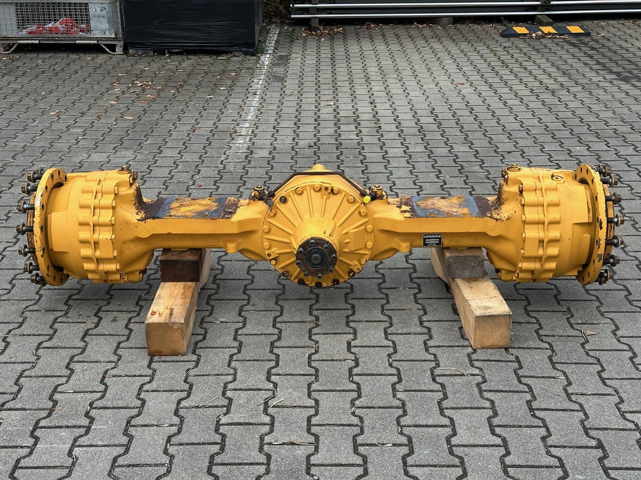 LIEBHERR Original Vorderachse-Planetenstarrachse Typ:MT-L3085/DKV-P4. ID-Nr.10022956 – ID-Nr.10045102 – ID-Nr.10425798. L544-443, L544-445, L550-456. #10425798.1791457# - As roda depan untuk Wheel loader: gambar 1 LIEBHERR Original Vorderachse-Planetenstarrachse Typ:MT-L3085/DKV-P4. ID-Nr.10022956 – ID-Nr.10045102 – ID-Nr.10425798. L544-443, L544-445, L550-456. #10425798.1791457# - As roda depan untuk Wheel loader: gambar 1