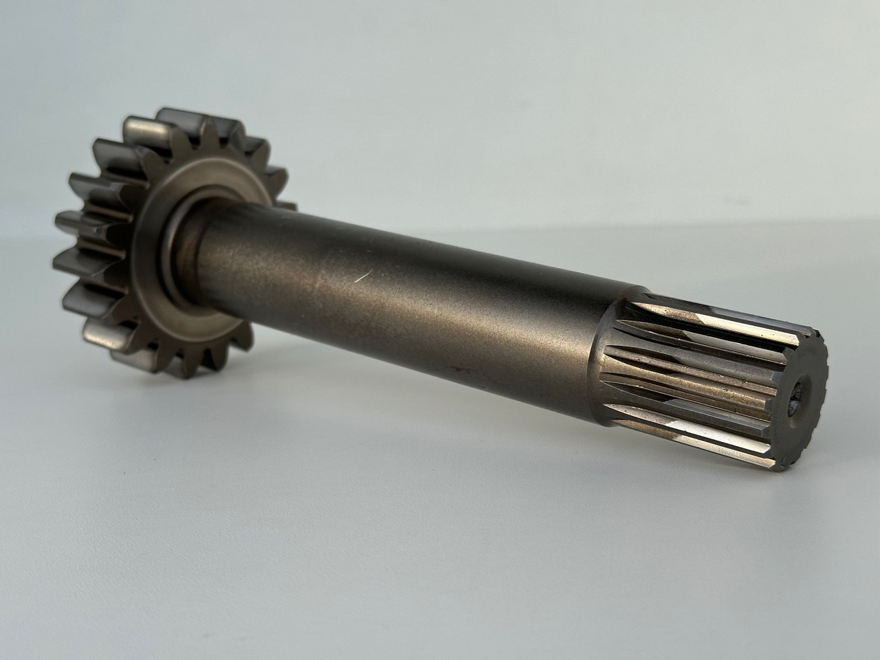 Liebherr Antriebswelle ID-Nr.90214406. FAT400P130. R926-1715, R930-1716, R934-1550, R936 K-LC, R936 K-NLC, R936 K-SLC, R938-1650. #90214406.25.01# - Final drive untuk Peralatan konstruksi: gambar 1 Liebherr Antriebswelle ID-Nr.90214406. FAT400P130. R926-1715, R930-1716, R934-1550, R936 K-LC, R936 K-NLC, R936 K-SLC, R938-1650. #90214406.25.01# - Final drive untuk Peralatan konstruksi: gambar 1