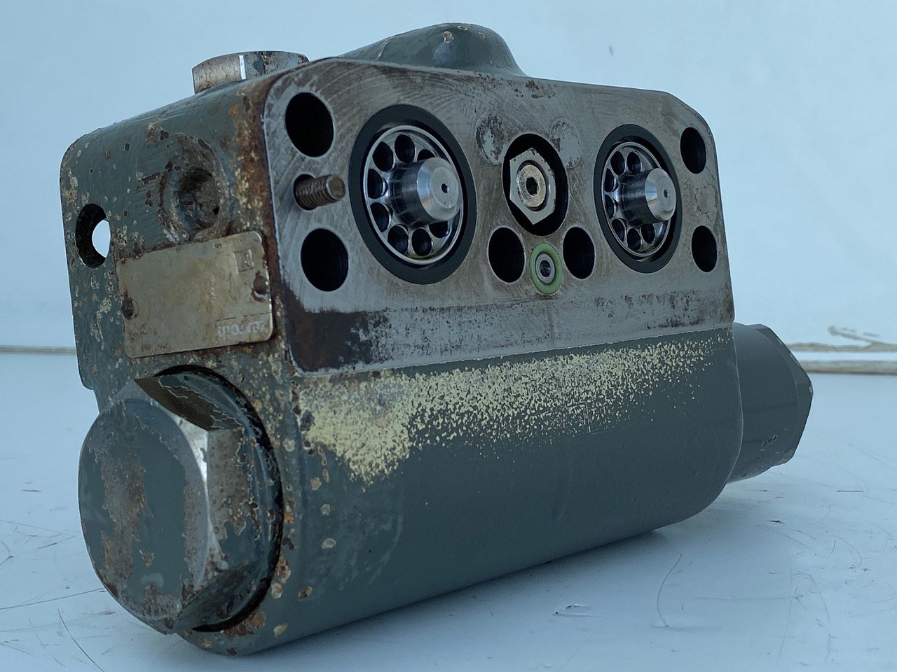 Liebherr Bremsventil ID-Nr.10471957. LOS914, LOS924, R902, R904, R912, R914, R922, R924, R924 COMP, R924 COMPA. #STM20.05## - Final drive untuk Ekskavator perayap: gambar 1 Liebherr Bremsventil ID-Nr.10471957. LOS914, LOS924, R902, R904, R912, R914, R922, R924, R924 COMP, R924 COMPA. #STM20.05## - Final drive untuk Ekskavator perayap: gambar 1