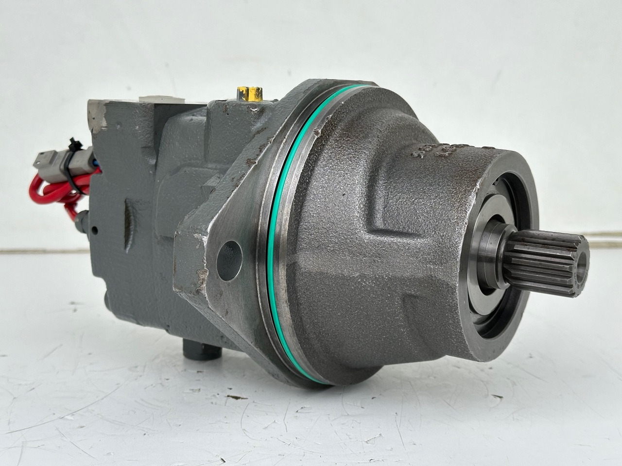 Liebherr Hydraulikeinbaumotor FMF045, ID-Nr.10132702. A924, LH30C, LH30M, LH35M, LH35MT, LH40C, LH40CP, LH40M, LH40MP, LH50CHR, LH50M, LH50MHR, LH50MT. #23.12.01063# - Motor hidrolik untuk Peralatan konstruksi: gambar 2 Liebherr Hydraulikeinbaumotor FMF045, ID-Nr.10132702. A924, LH30C, LH30M, LH35M, LH35MT, LH40C, LH40CP, LH40M, LH40MP, LH50CHR, LH50M, LH50MHR, LH50MT. #23.12.01063# - Motor hidrolik untuk Peralatan konstruksi: gambar 2