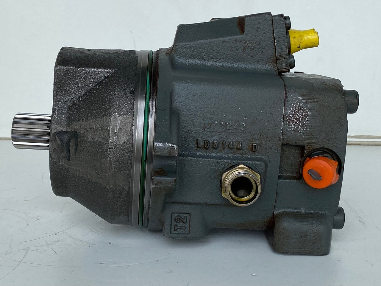 Liebherr Hydraulikeinbaumotor FMV075, ID-Nr.9073978. LOS914, LOS924, R902, R904, R912, R914, R922, R924, R924 COMP, R924 COMPA. #13038# - Motor hidrolik untuk Ekskavator perayap: gambar 4 Liebherr Hydraulikeinbaumotor FMV075, ID-Nr.9073978. LOS914, LOS924, R902, R904, R912, R914, R922, R924, R924 COMP, R924 COMPA. #13038# - Motor hidrolik untuk Ekskavator perayap: gambar 4