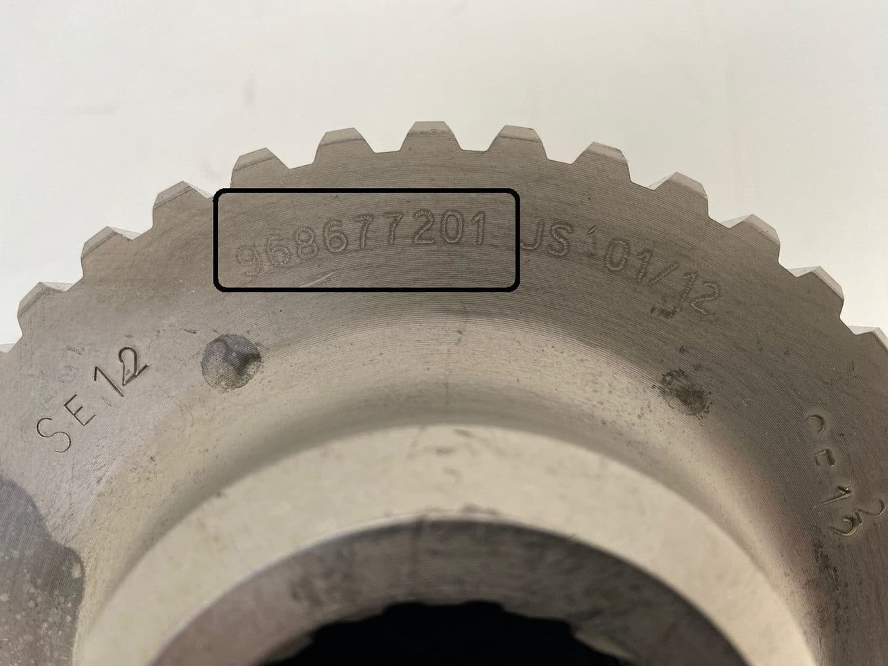 Final drive untuk Bulldozer Liebherr Lamellenträger ID-Nr.968677201. FAT400E521, FAT400E511, FAT600E506, FAT600E507, FAT600E512.: gambar 12 Final drive untuk Bulldozer Liebherr Lamellenträger ID-Nr.968677201. FAT400E521, FAT400E511, FAT600E506, FAT600E507, FAT600E512.: gambar 12