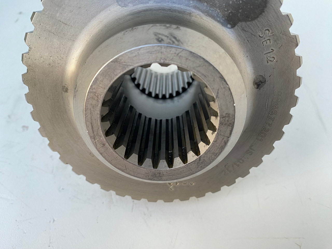 Final drive untuk Bulldozer Liebherr Lamellenträger ID-Nr.968677201. FAT400E521, FAT400E511, FAT600E506, FAT600E507, FAT600E512.: gambar 8 Final drive untuk Bulldozer Liebherr Lamellenträger ID-Nr.968677201. FAT400E521, FAT400E511, FAT600E506, FAT600E507, FAT600E512.: gambar 8