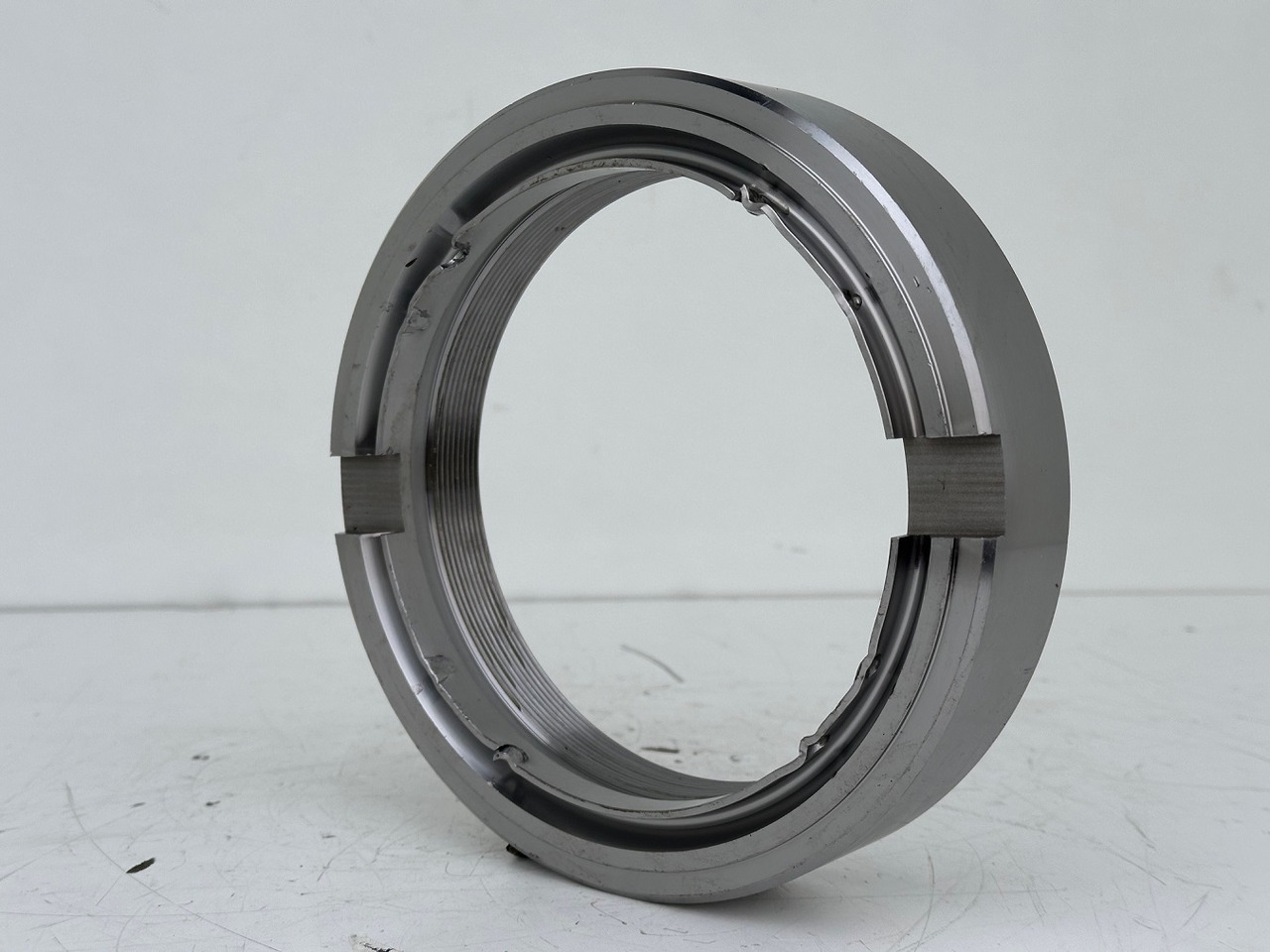 Liebherr Nutmutter ID-Nr.9443117 - ID-Nr.944311703. LH110,A974,LOS974,P974,P976,R974,R976,R980,P994,P995,R944,R995. #944311703.27.12.01# - Gearbox untuk Peralatan konstruksi: gambar 3 Liebherr Nutmutter ID-Nr.9443117 - ID-Nr.944311703. LH110,A974,LOS974,P974,P976,R974,R976,R980,P994,P995,R944,R995. #944311703.27.12.01# - Gearbox untuk Peralatan konstruksi: gambar 3