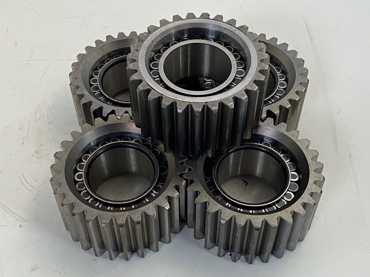 Liebherr Planetenrad ID-Nr.90205840. FAT350P126 - FAT350P138. R920 - R922 - R924 - R925 - R926 - R930 T. #PL13.01# - Final drive untuk Peralatan konstruksi: gambar 2 Liebherr Planetenrad ID-Nr.90205840. FAT350P126 - FAT350P138. R920 - R922 - R924 - R925 - R926 - R930 T. #PL13.01# - Final drive untuk Peralatan konstruksi: gambar 2