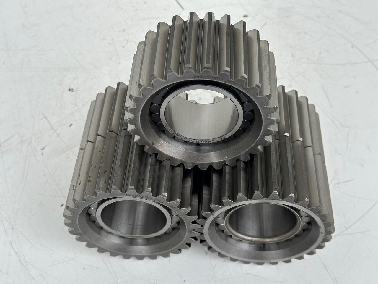 Liebherr Planetenrad ID-Nr.9442834-ID-Nr.944283403. FAT350-FAT350P022-FAT350P032-FAT350P059-FAT350P062-FAT350P068-FAT350P079. LH22,R313,R317,R900,R902,R904,R912,R914,R922,R924. #944283503.27.12.01# - Final drive untuk Peralatan konstruksi: gambar 3 Liebherr Planetenrad ID-Nr.9442834-ID-Nr.944283403. FAT350-FAT350P022-FAT350P032-FAT350P059-FAT350P062-FAT350P068-FAT350P079. LH22,R313,R317,R900,R902,R904,R912,R914,R922,R924. #944283503.27.12.01# - Final drive untuk Peralatan konstruksi: gambar 3