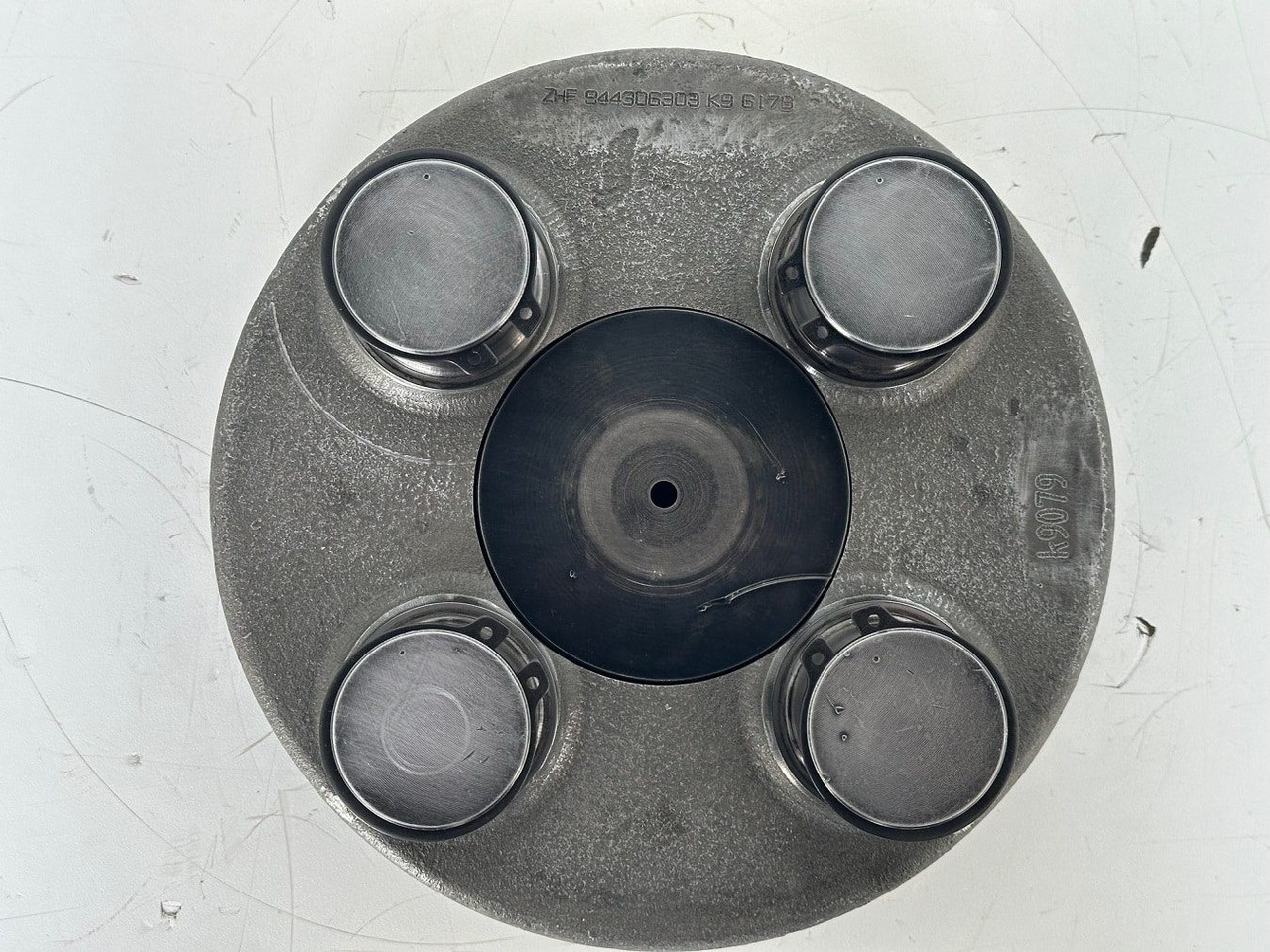 Liebherr Planetenträger ID-Nr.944306303 - ID-Nr.9443063. A924, A934, LH30, LH35, R906, R916, R922, R924, R926, R932, R934, R944. #k9079# - Gearbox untuk Peralatan konstruksi: gambar 3 Liebherr Planetenträger ID-Nr.944306303 - ID-Nr.9443063. A924, A934, LH30, LH35, R906, R916, R922, R924, R926, R932, R934, R944. #k9079# - Gearbox untuk Peralatan konstruksi: gambar 3