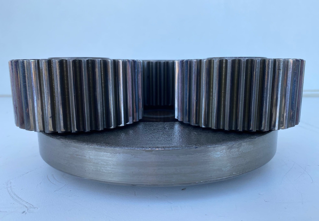 Liebherr Planetenträger ID-Nr.970559601 mit Planetenrad ID-Nr.944305703 - ID-Nr.90213986. A900,A904,A913 COMP,A914 COMP,A914,A916 COMP,A916,A918 COMP,A918,A920,A922 RAIL A924 RAIL,LH18,LH22,LH24,LH2 - Motor ayun untuk Peralatan konstruksi: gambar 5 Liebherr Planetenträger ID-Nr.970559601 mit Planetenrad ID-Nr.944305703 - ID-Nr.90213986. A900,A904,A913 COMP,A914 COMP,A914,A916 COMP,A916,A918 COMP,A918,A920,A922 RAIL A924 RAIL,LH18,LH22,LH24,LH2 - Motor ayun untuk Peralatan konstruksi: gambar 5