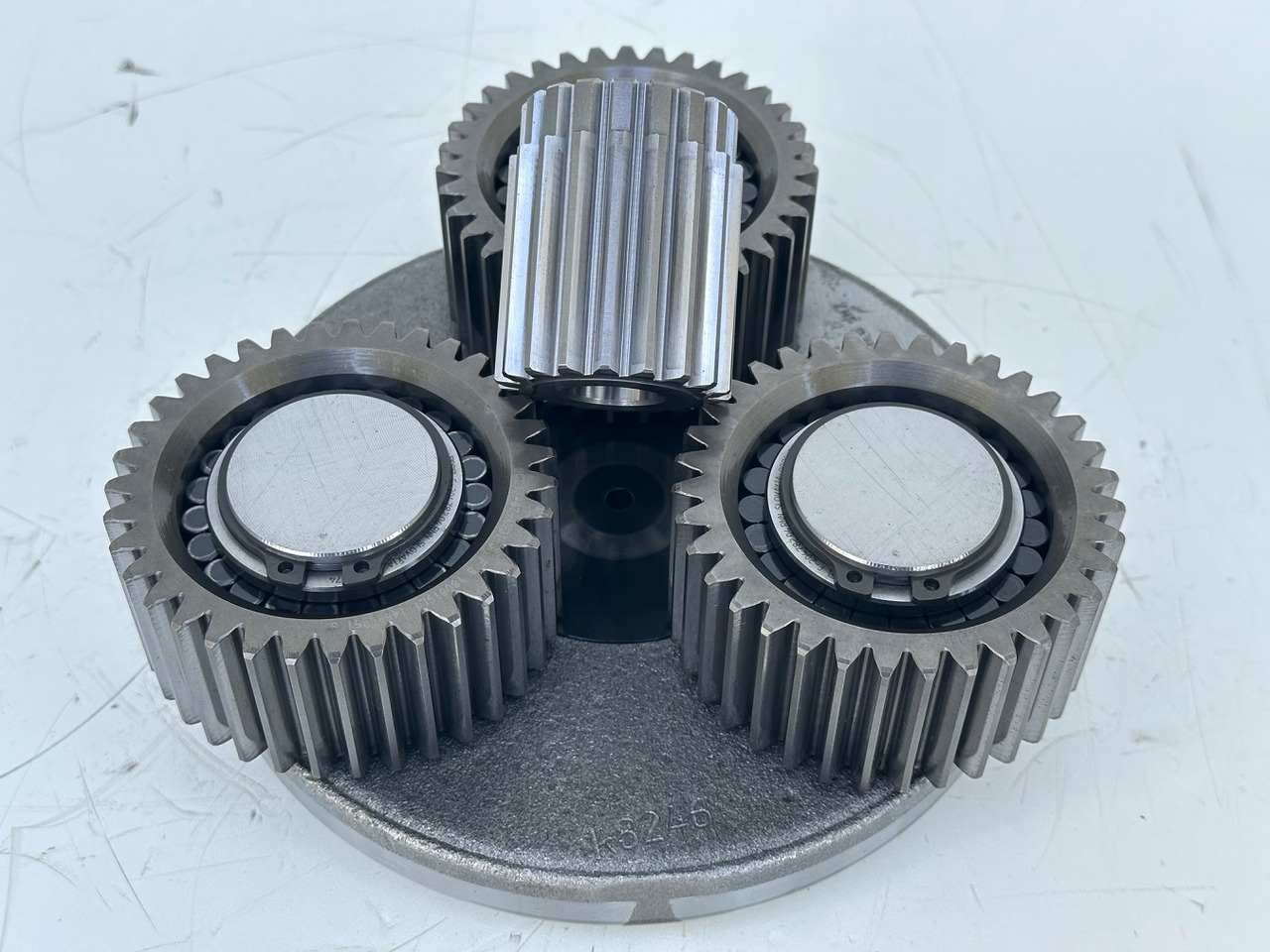 Gearbox untuk Ekskavator perayap Liebherr Schwenkantrieb SAT250/278, ID-Nr.90017772 - ID-Nr.90017773 - ID-Nr.90017774 - ID-Nr.90209641. #6053#: gambar 9 Gearbox untuk Ekskavator perayap Liebherr Schwenkantrieb SAT250/278, ID-Nr.90017772 - ID-Nr.90017773 - ID-Nr.90017774 - ID-Nr.90209641. #6053#: gambar 9