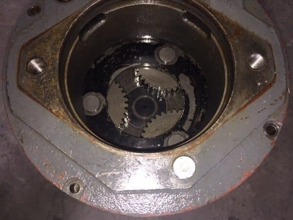 Liebherr Schwenkantrieb SAT250/278, ID-Nr.90017772 - ID-Nr.90017774 - ID-Nr.90209641. - Motor ayun untuk Ekskavator perayap: gambar 4 Liebherr Schwenkantrieb SAT250/278, ID-Nr.90017772 - ID-Nr.90017774 - ID-Nr.90209641. - Motor ayun untuk Ekskavator perayap: gambar 4