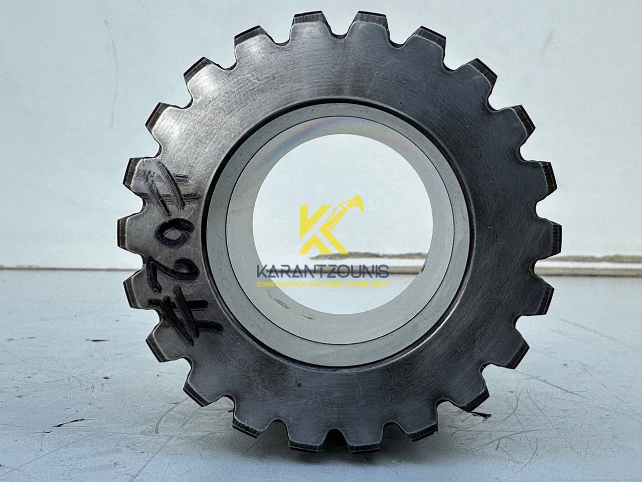Liebherr Sonnenrad ID-Nr.90016258. FAT400P112, FAT400P130, FAT400P139. LOS1936,LOS926,R926,R928,R930,R934,R936,R938,R940,R944,R946,R950T. #SO.02.51139# - Gearbox untuk Peralatan konstruksi: gambar 5 Liebherr Sonnenrad ID-Nr.90016258. FAT400P112, FAT400P130, FAT400P139. LOS1936,LOS926,R926,R928,R930,R934,R936,R938,R940,R944,R946,R950T. #SO.02.51139# - Gearbox untuk Peralatan konstruksi: gambar 5