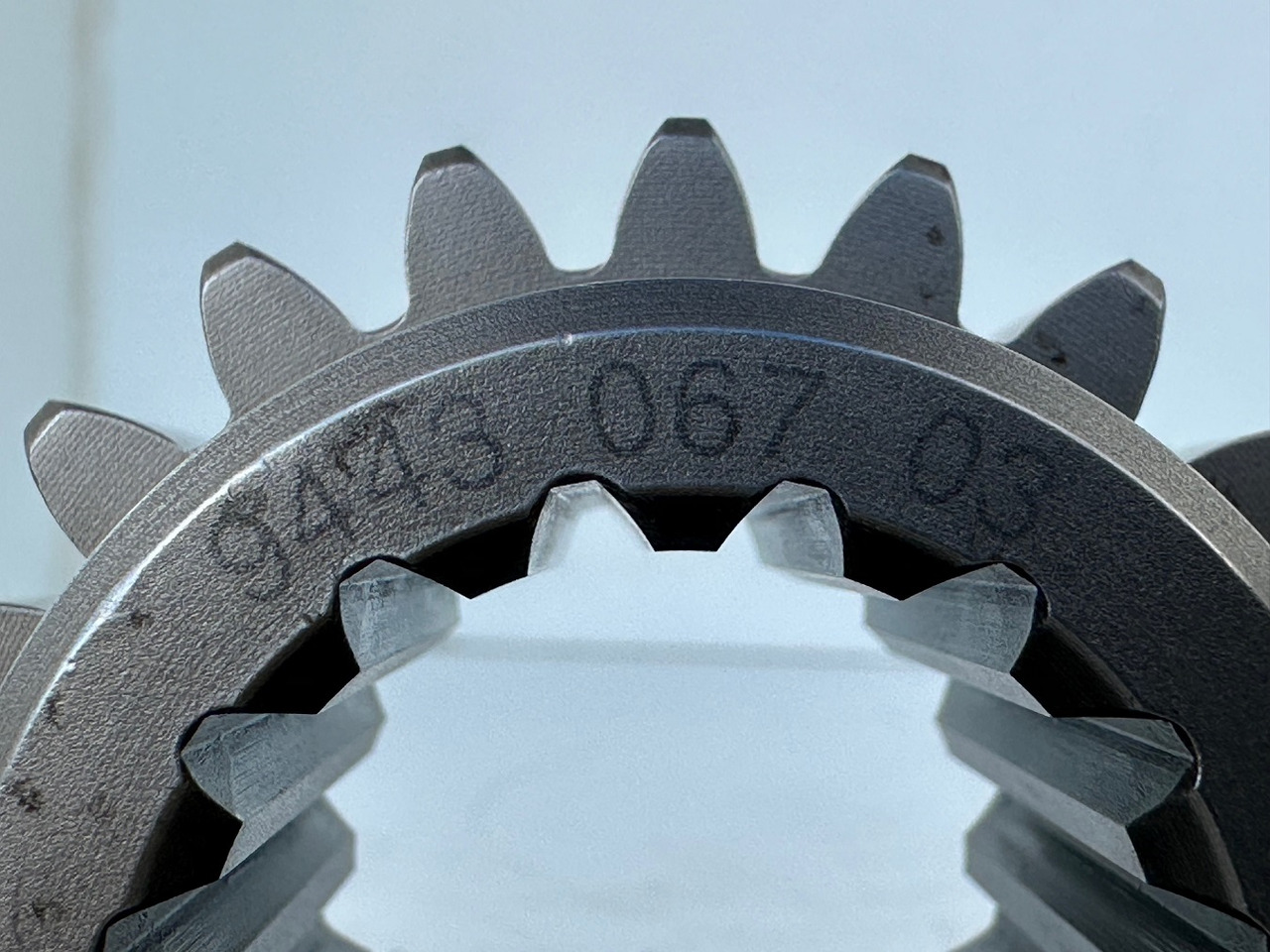 Motor ayun untuk Ekskavator Liebherr Sonnenrad ID-Nr.9443067 - ID-Nr.944306703. SAT275/222 - SAT275/232 - SAT275/255. A932, A934, E932, P932, P934, R932, R934B, R934 C, R944 C T, R944 C TUN. #944306703.02#: gambar 11 Motor ayun untuk Ekskavator Liebherr Sonnenrad ID-Nr.9443067 - ID-Nr.944306703. SAT275/222 - SAT275/232 - SAT275/255. A932, A934, E932, P932, P934, R932, R934B, R934 C, R944 C T, R944 C TUN. #944306703.02#: gambar 11