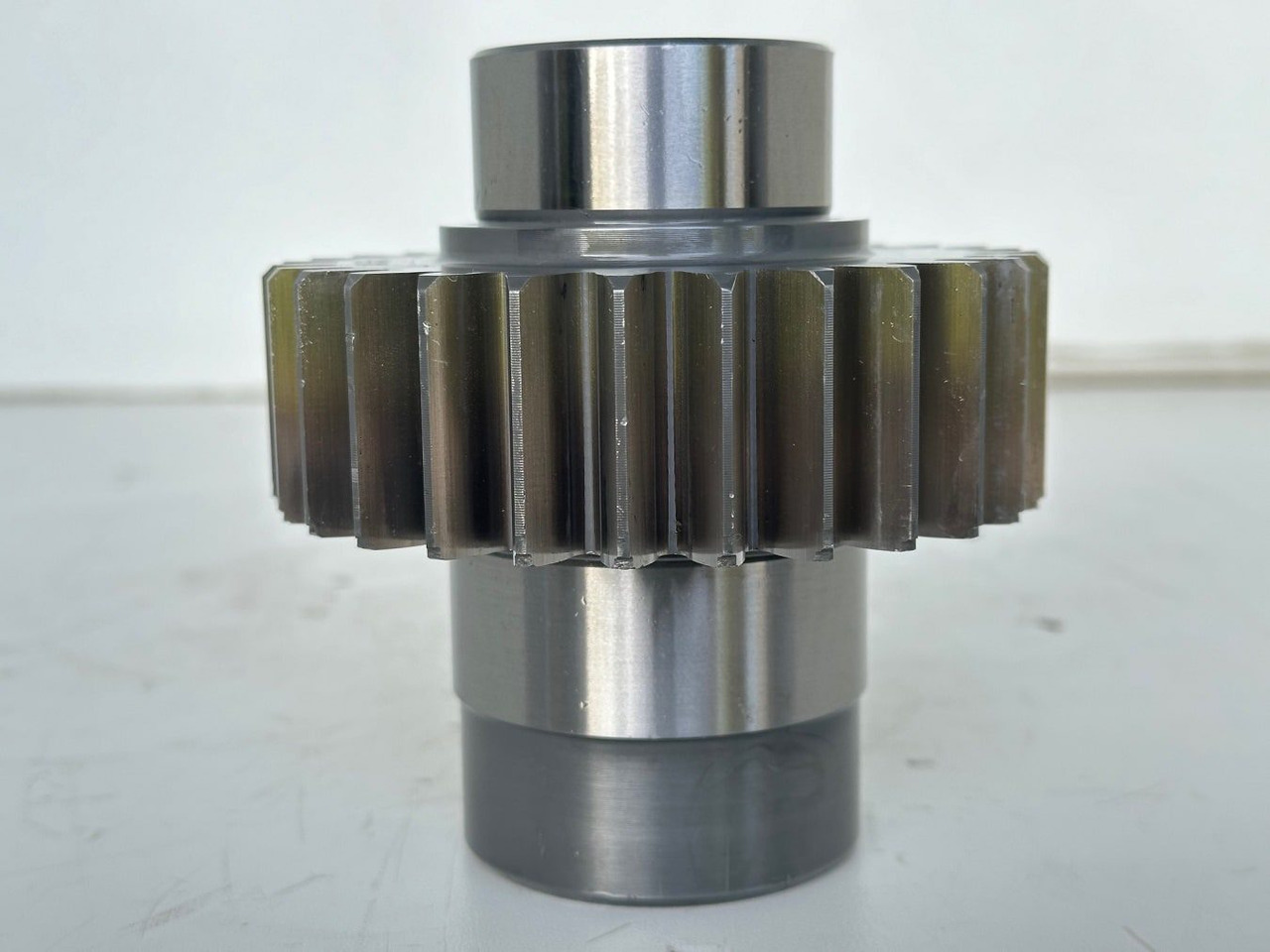 Liebherr Stirnrad ID-Nr.9080174. Pumpenverteilergetriebe Typ:PVG351 B 382. A944, E934, EP934, EP944, ER934, ER944, LOS934, P944, R944. #9080174.01# - Gearbox untuk Peralatan konstruksi: gambar 4 Liebherr Stirnrad ID-Nr.9080174. Pumpenverteilergetriebe Typ:PVG351 B 382. A944, E934, EP934, EP944, ER934, ER944, LOS934, P944, R944. #9080174.01# - Gearbox untuk Peralatan konstruksi: gambar 4